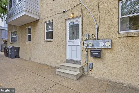 1 bed, $1,125 — Photo 2