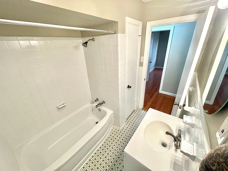 4576 Willow Rd — Photo 10