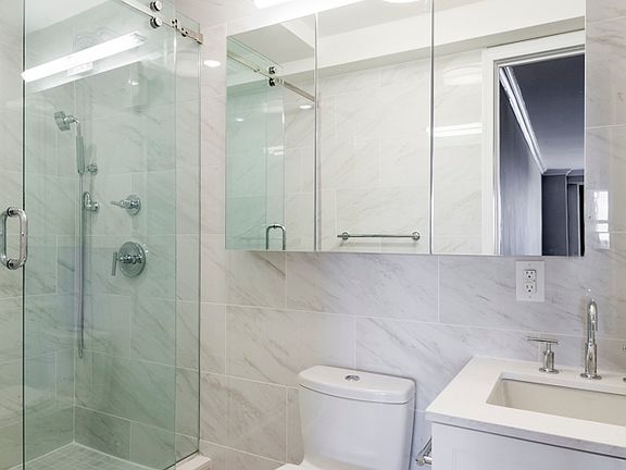 5th image of 305 E 86th St APT 8TW