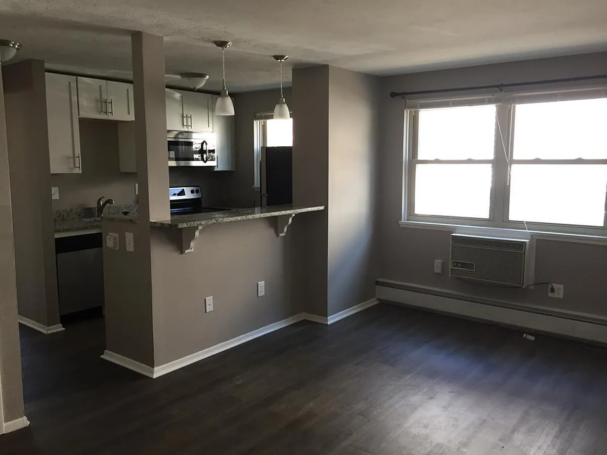 3501 Clinton Ave — Photo 3