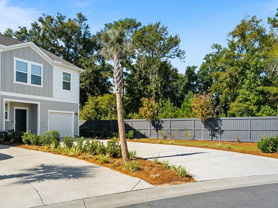 Townhomes with Private Driveway