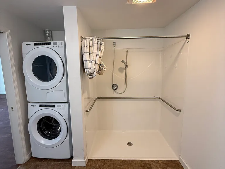661 Bell St #1 — Photo 9