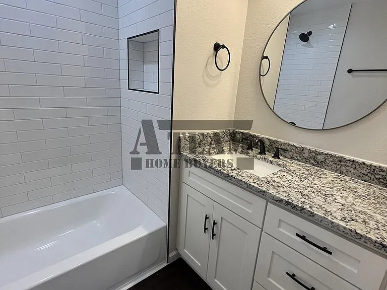 127 Guadalupe St — Photo 12