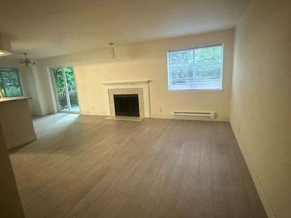 15415 35th Ave W APT E201