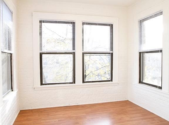 4th image of 1742 W Granville Ave APT 2