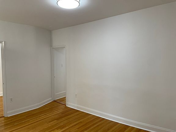 5th image of 415 E 71st St APT 1C