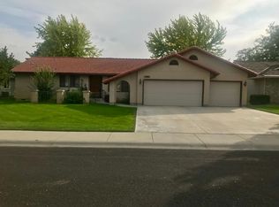 3743 W Sea Island Ct, Meridian, ID 83646