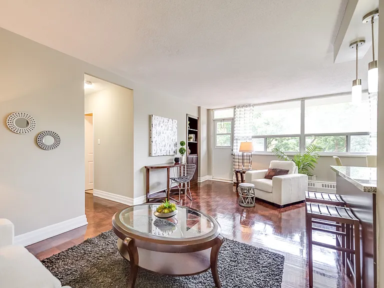 75 Broadway Ave — Photo 1