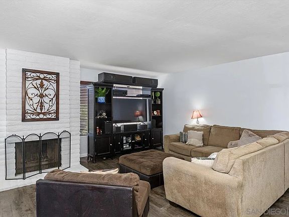 4th image of 17548 Ashburton Rd