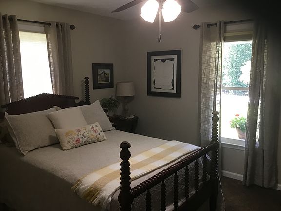 5th image of 124 Thistledown Pl