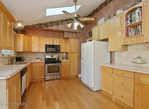 3rd image of 2805 Kincaid Dr