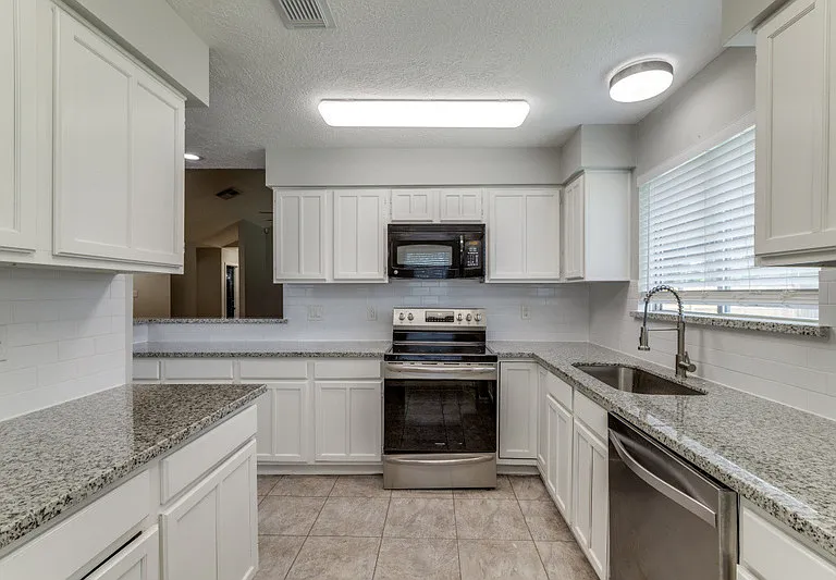 7218 Ridgeberry Dr — Photo 11