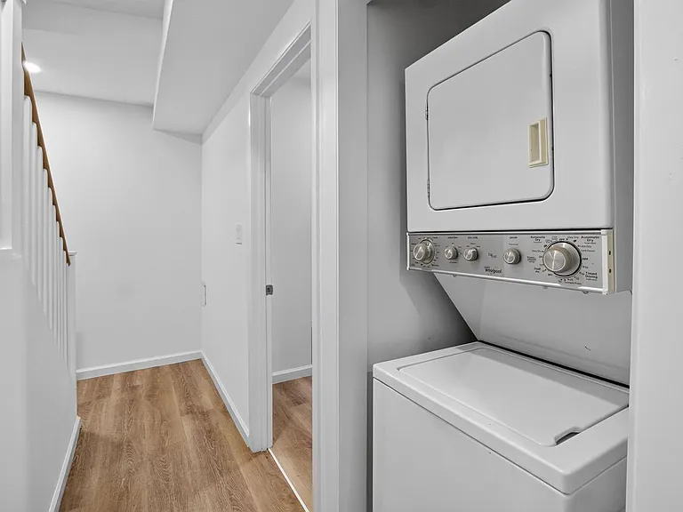 766 Hobart Pl NW — Photo 7