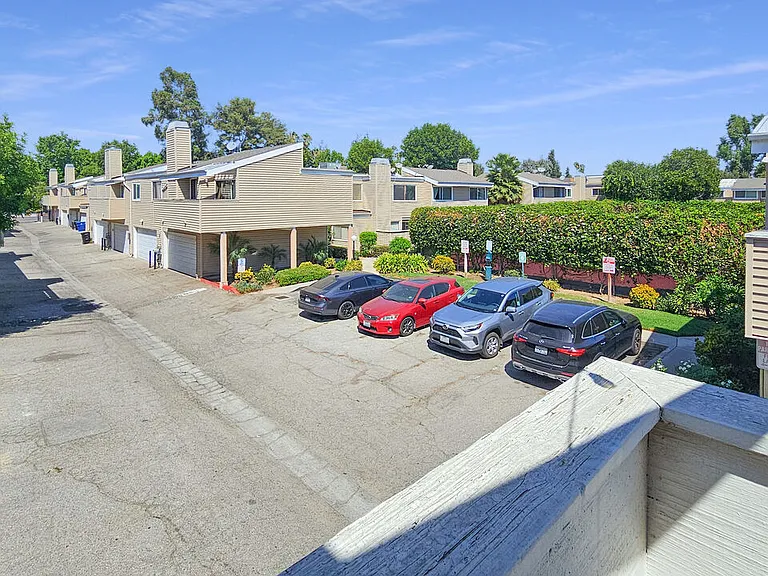 9928 Sepulveda Blvd #5 — Photo 11