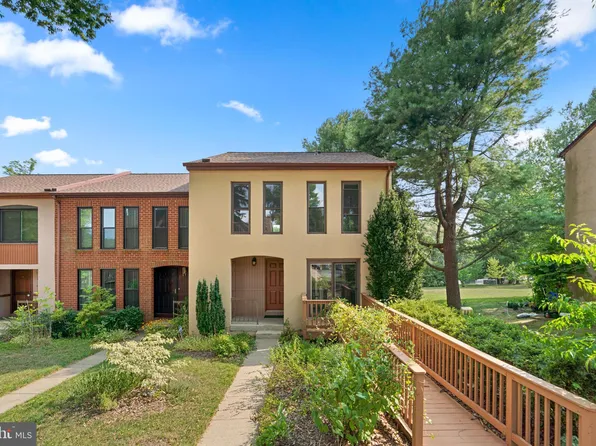 5709 Phelps Luck Dr, Columbia, MD 21045