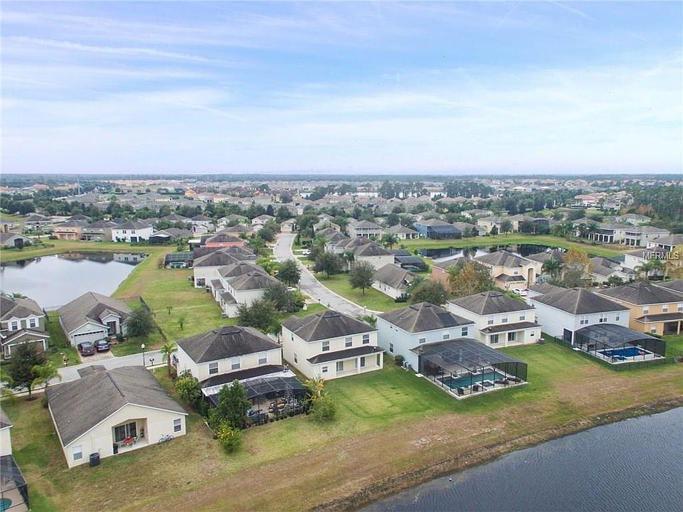 1st image of 562 Fairhaven Dr