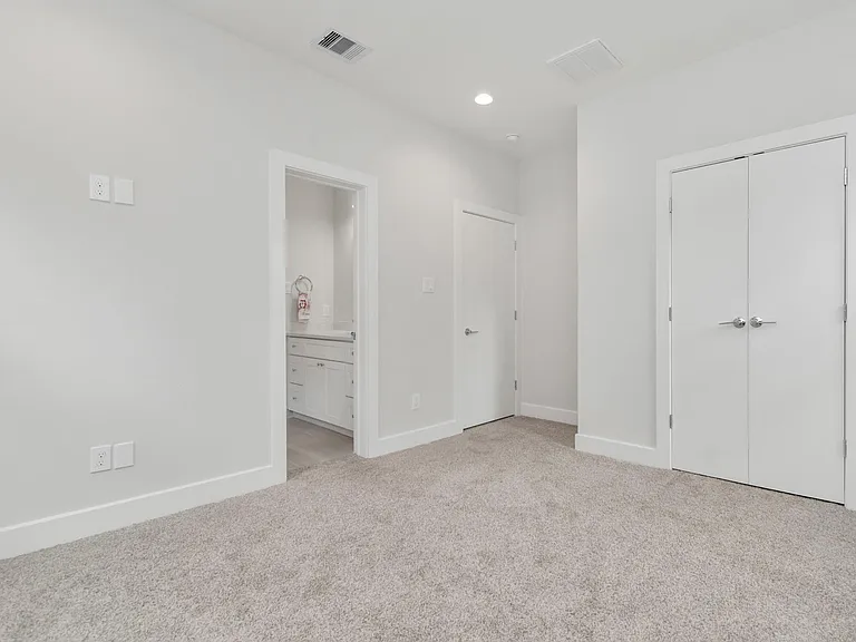3360 Pinemont Dr — Photo 26