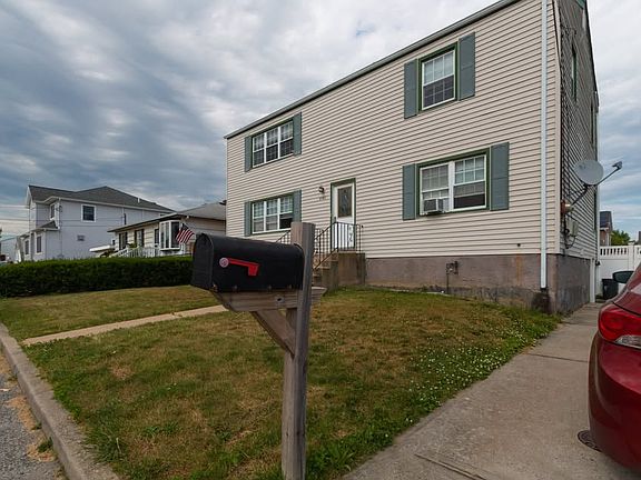 2nd image of 2701 Peconic Ave Floor 1