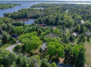 W5613 Cherokee Ln, New Lisbon, WI 53950