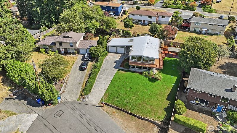 2nd image of 21416 99th Avenue S