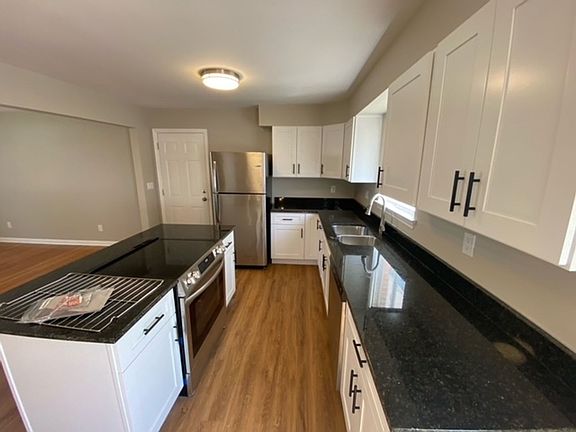 4th image of 4700 Mary Hall Ln