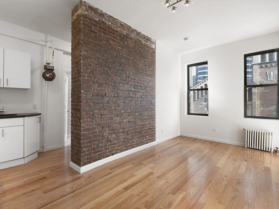 1st image of 312 W 51st St APT 5R