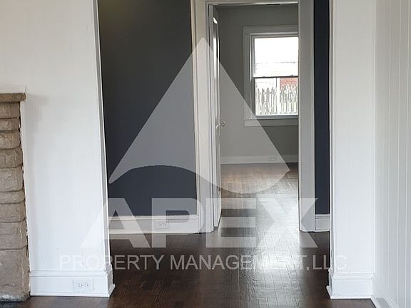 3rd image of 3700 Alpine Dr