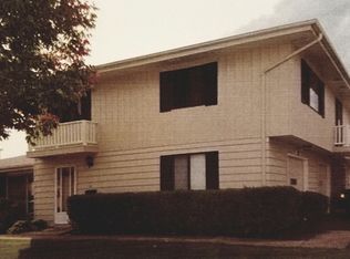 115 Cotuit Ct, Schaumburg, IL 60193