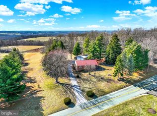 4487 Skyview Dr, Glenville, PA 17329