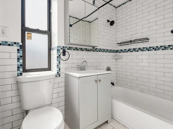 108 Seigel Street image 12 of 12