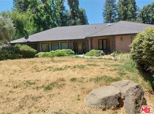 39925 Kings River Dr, Kingsburg, CA 93631