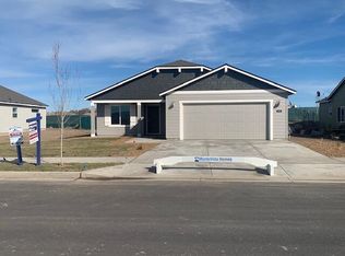 1273 NW Willow Parkway Rd, Madras, OR 97741