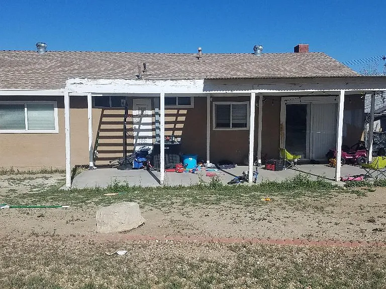 Cypress Ave — Photo 1