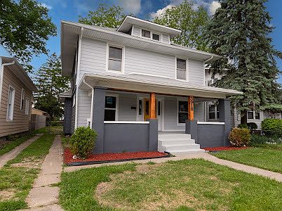 3rd image of 3918 Graceland Ave