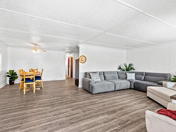 3rd image of 304 Ginger Street