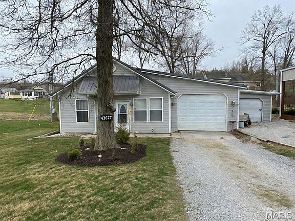 2nd image of 43677 Blue Lagoon Dr