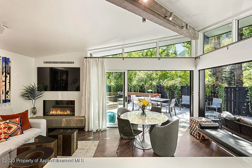 2 bed, 2.0 bath, 1131 sqft, $30,000 — Photo 1