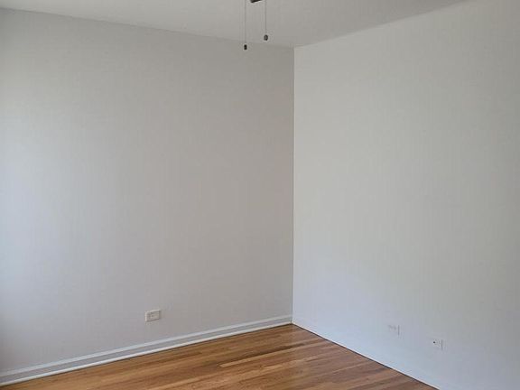5th image of 6813 S Harper Ave APT 3