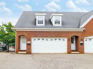 2723 Riverside Dr, Trenton, MI 48183