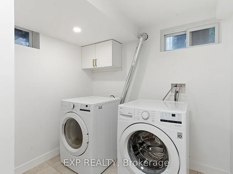 111 Riverside Dr N — Photo 20