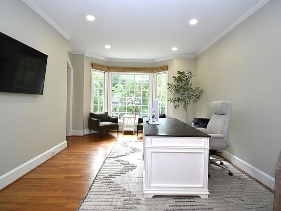4th image of 3316 Carrack Ct