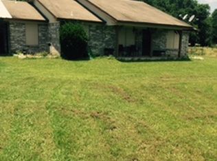 38 County Rd 1250, Lake Creek, TX 75450