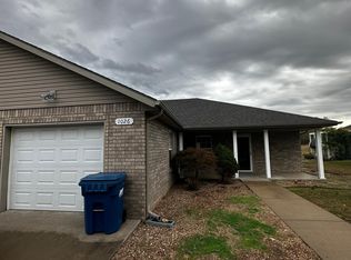 1026 Copper Oaks Dr, Carl Junction, MO 64834