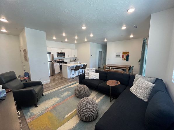 5801 S Garnet Dr #2-304