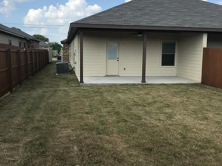 2558 Pahmeyer Rd — Photo 5