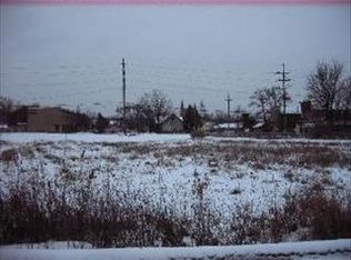 311 Barrington Ave, East Dundee, IL 60118
