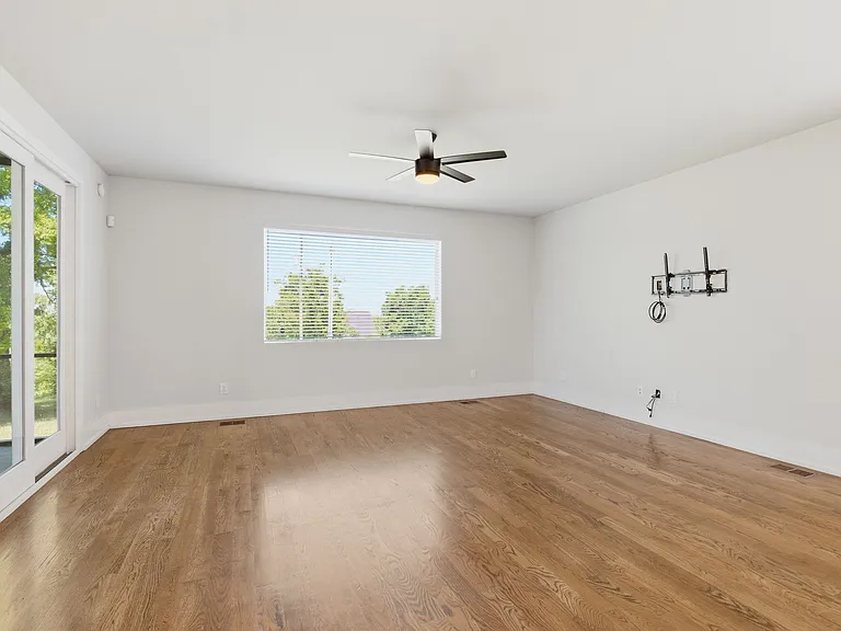 426 Patterson St — Photo 14