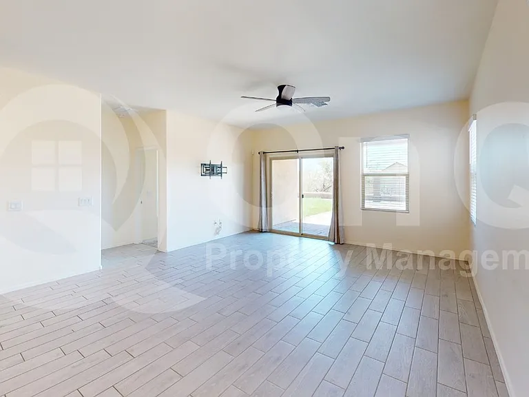 947 S Paseo — Photo 8