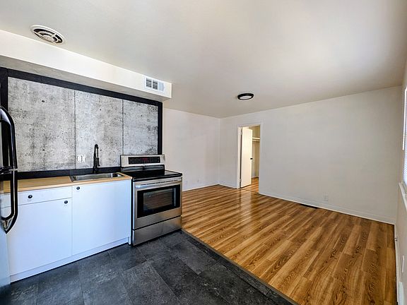 2nd image of 2210 7th St #1