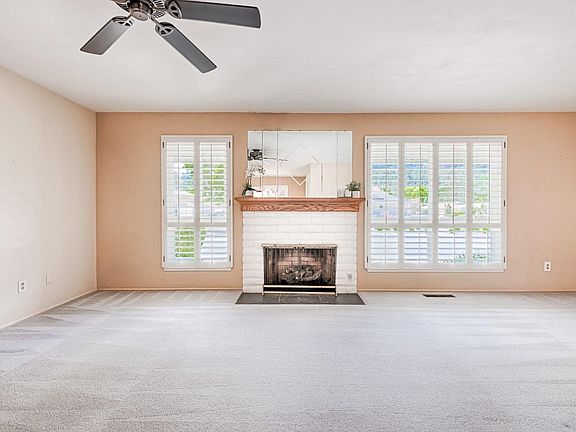 4th image of 221 Belhaven Court